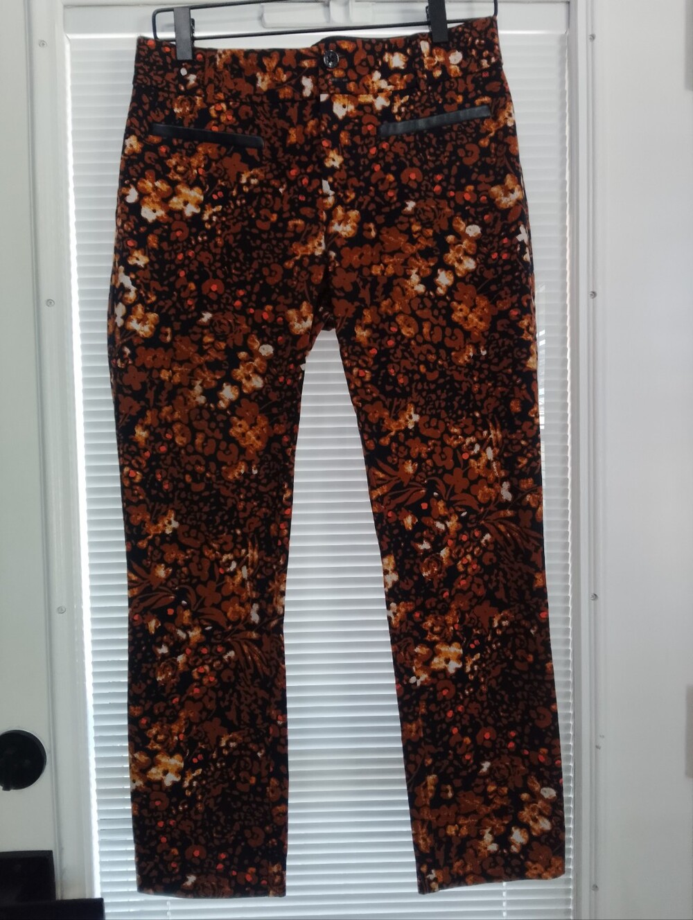 Anthropologie Essential Slim Floral  Straight-Leg Pants in Brown Multi
